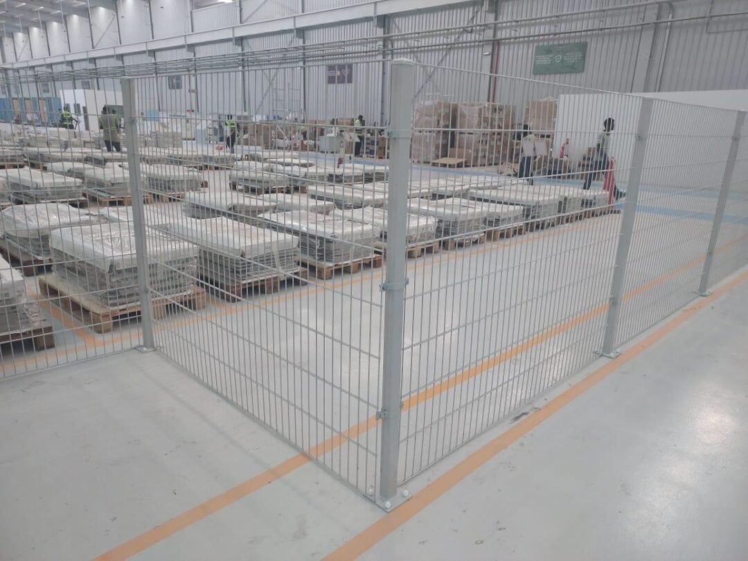 WELDED MESH FENCE