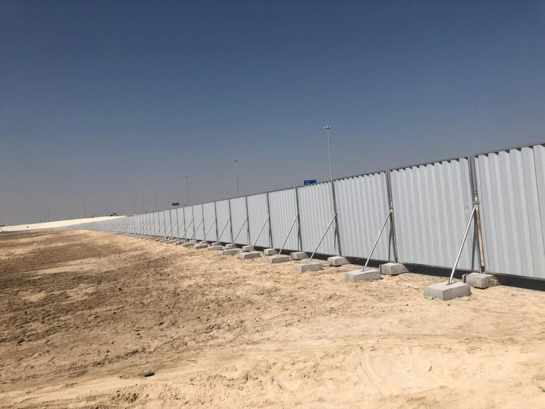 Galvanized Temporary Steel Fence in Dubai - Image 2